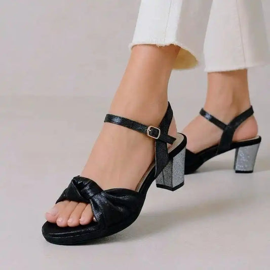 BLACK - STRAP HEEL